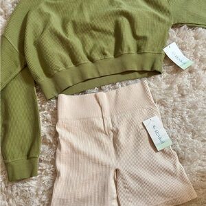 Ribbed Olive and Cream Set